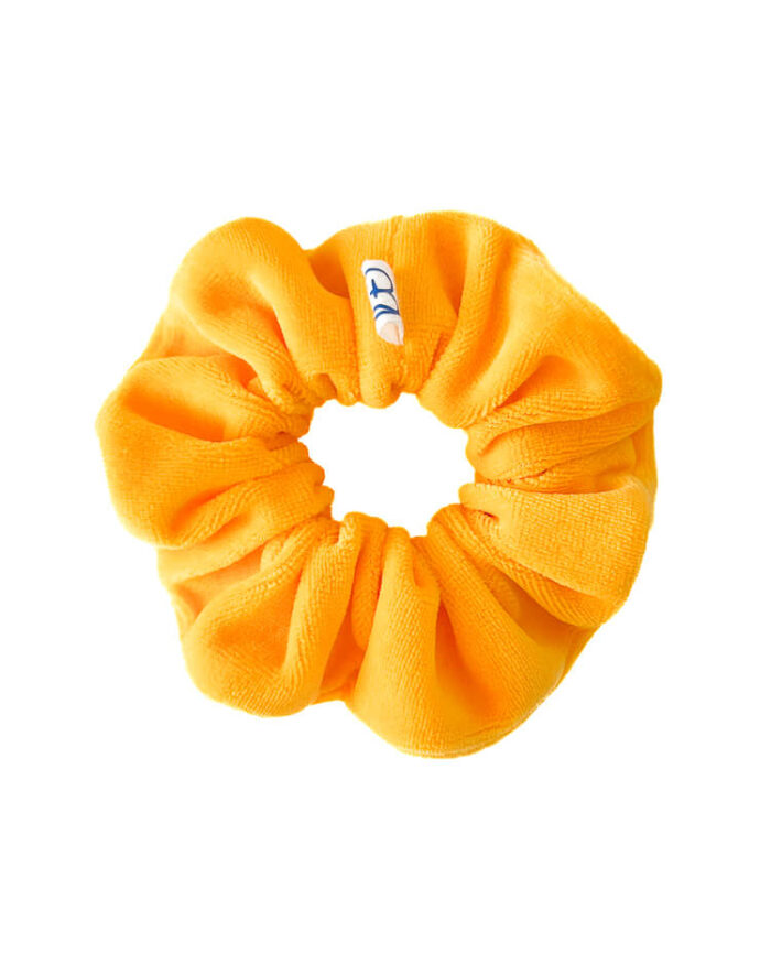 Żółta gumka do włosów typu scrunchie z weluru - polska marka handmade.