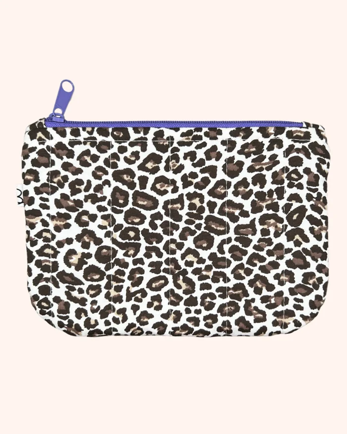 Kosmetyczka damska saszetka w panterkę - wykonana z bawełny, pikowana, polska marka.