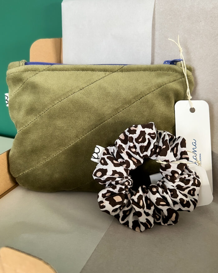 Zestaw kosmetyczka + gumka scrunchie - Wild Olive Set
